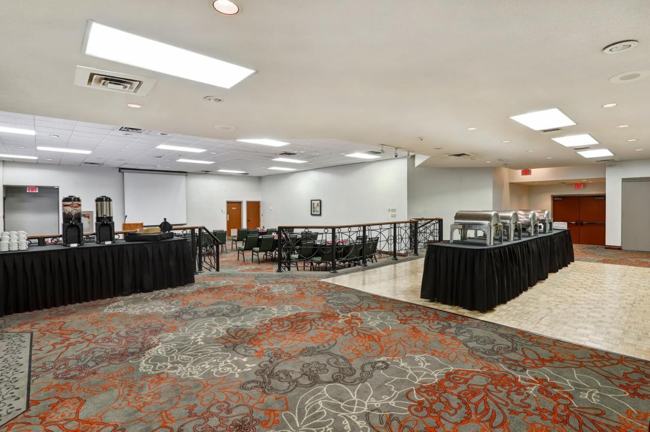 Holiday Inn Guelph Hotel & Conference Centre, An Ihg Hotel المظهر الخارجي الصورة